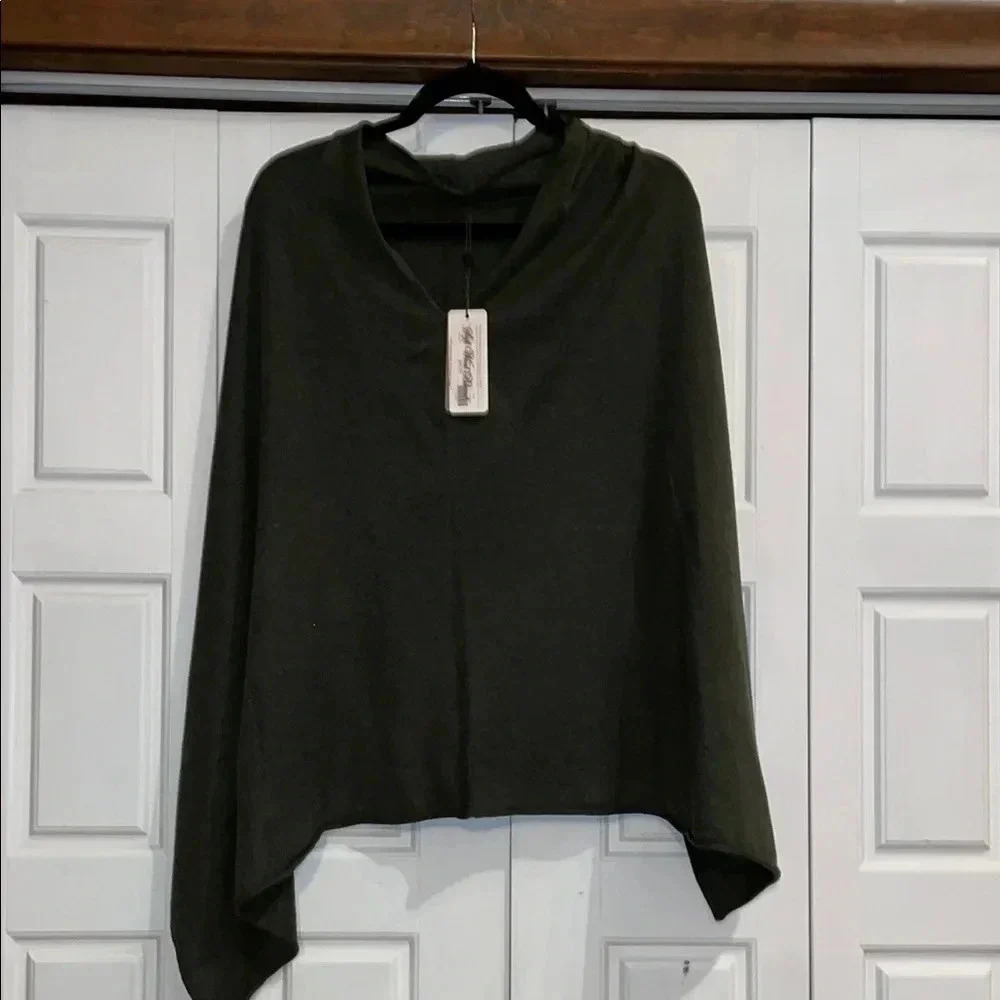Kerisma Green Chunky Knit Shrug with Mock Neck